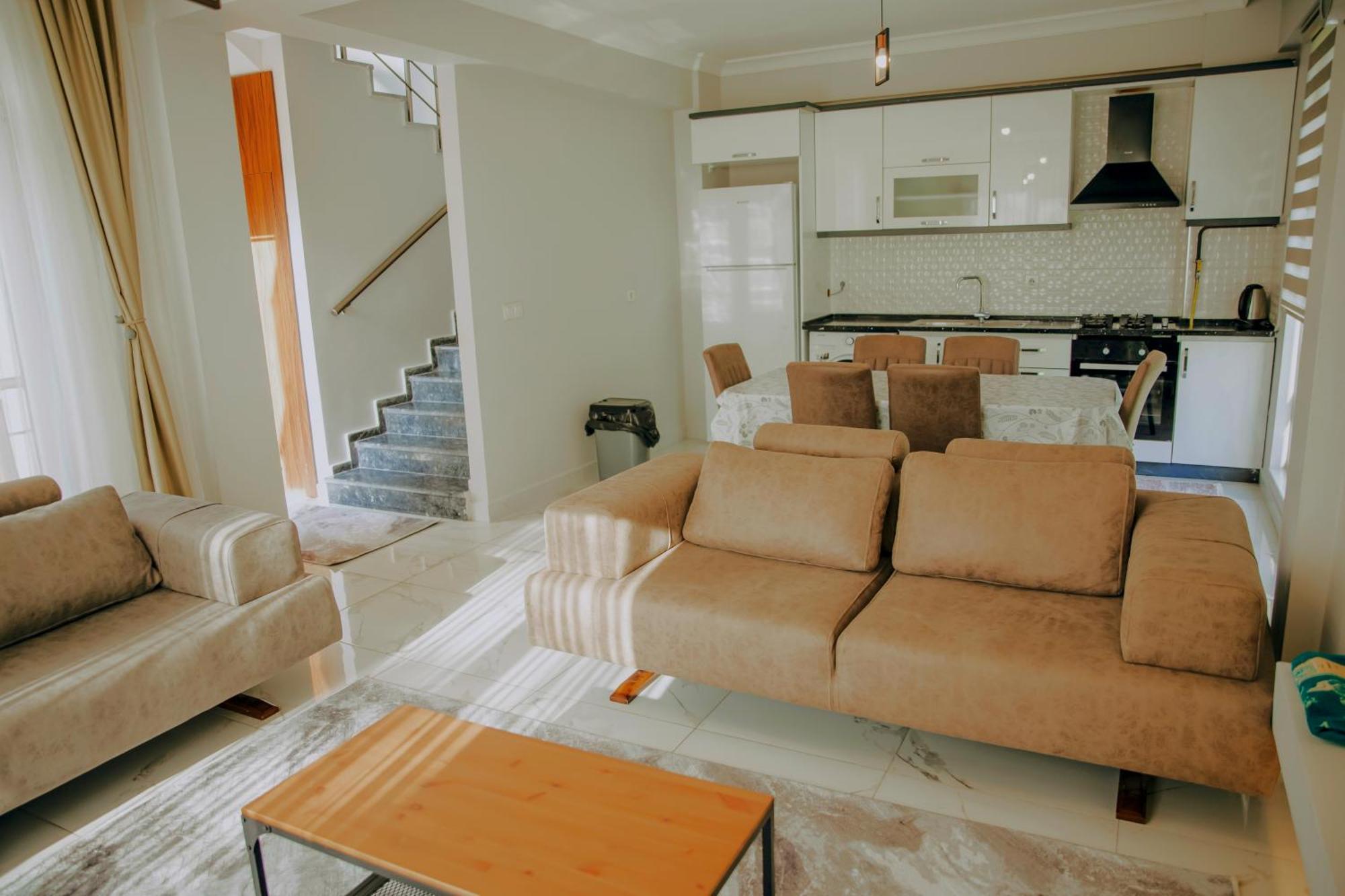 Lakepark Villa *